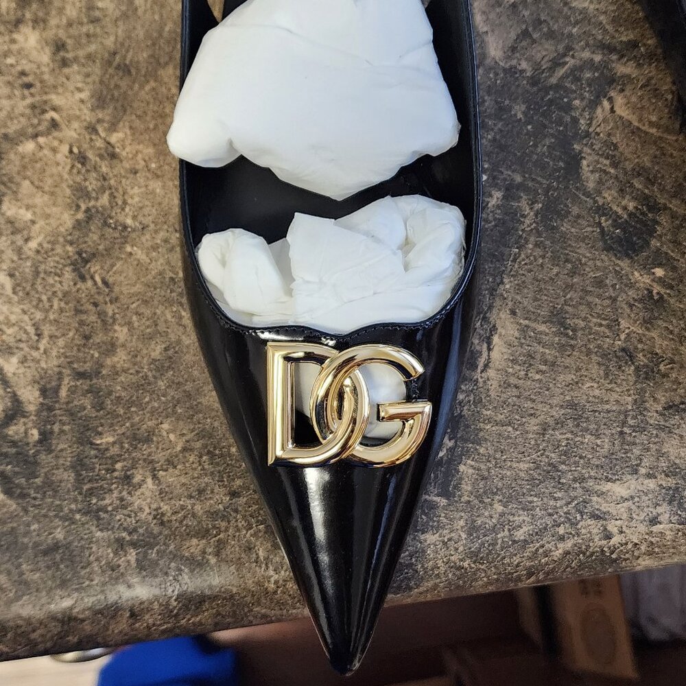 Dolce & Gabbana Black Flats with Gold Logo - Picture 9 of 10